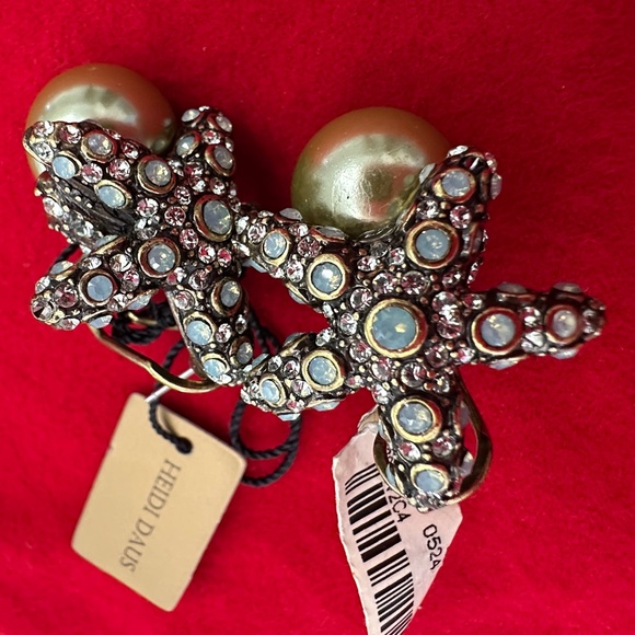 NWT Heidi Daus Stud Earrings - Picture 4 of 5